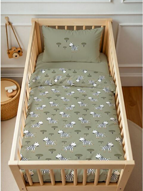 Milbay Grup Safari Zebra 70x120 cm Bebek Nevresim Takımı - Adaçayı Yeşili & Pamuklu
