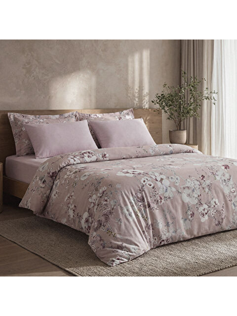 Green Black Bloomy Çiçek Senfonisi Çift Kişilik %100 Ege Pamuğu Nevresim Takımı - Çarşaflı - 4 Yastıklı Pudra