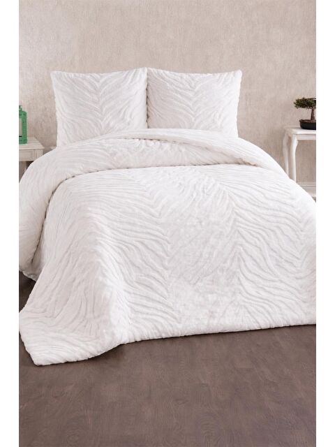 Çeyiz Diyarı Malaga Tavşan Tüyü Çift Kişilik Yatak Örtüsü 220x240 Krem