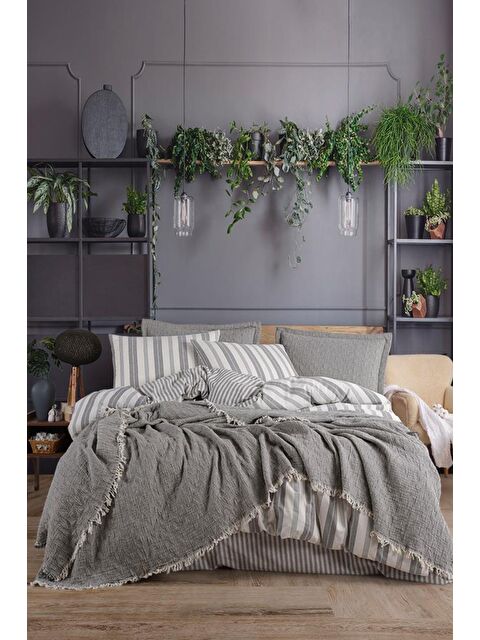 Çeyiz Diyarı Bona 7 Parça %100 Pamuk Çift Kişilik Yatak Örtülü Nevresim Takımı Gri