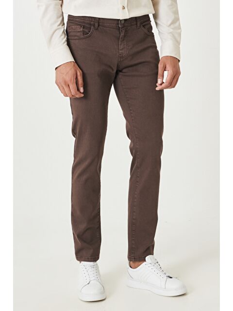 Altınyıldız Classics Erkek Kahverengi 360 Derece Her Yöne Esneyen Rahat Slim Fit Pantolon - S000402435-19413