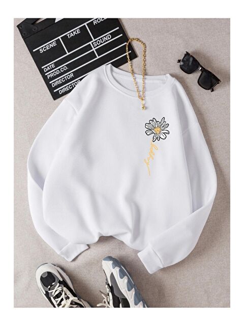Trendseninle Kadın Beyaz Papatya Baskılı Bisiklet Yaka Sweatshirt - S000107336-10584