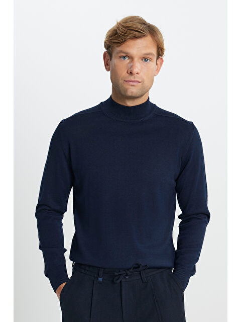 Altınyıldız Classics Erkek Lacivert Yünlü Sıcak Tutan Standart Fit Normal Kesim Yarım Balıkçı Yaka Triko Kazak - S000402456-21164