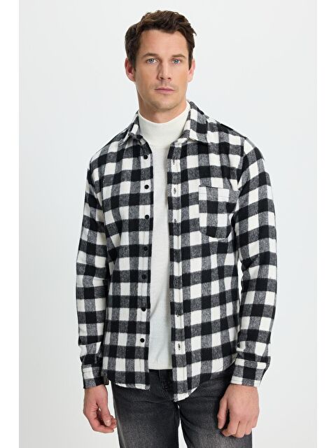 TUDORS Erkek Slim Fit Dar Kesim Uzun Kollu Cepli Kareli Dama Desenli Kışlık Oduncu Gömlek - S000493659-23173