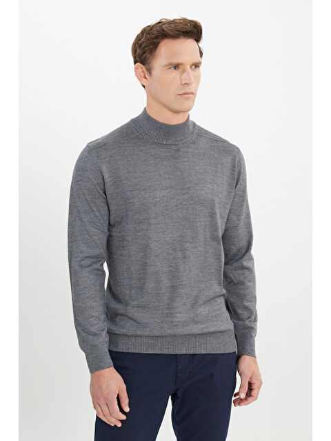 Altınyıldız Classics Erkek Gri Melanj Yünlü Sıcak Tutan Standart Fit Normal Kesim Yarım Balıkçı Yaka Triko Kazak - S000402456-74