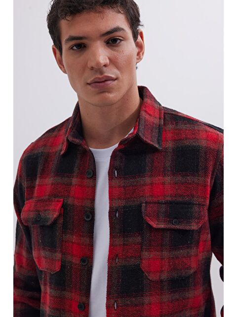 TUDORS Erkek Slim Fit Dar Kesim Çift Cepli Kapaklı Spor Yaka Kareli Oduncu Gömlek - S000493669-23173