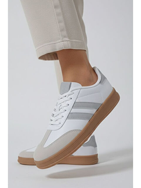 Tofisa Kadın Beyaz Gri Süet Detatlı Spor Ayakkabı - 28106-BEYAZ-GRI - S000495197-37227