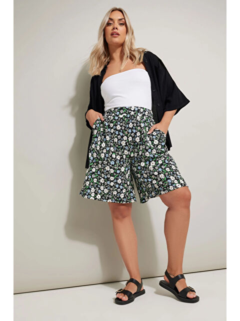 Stil Diva Büyük Beden Beli Lastikli Desenli Bol Kesim Elastanlı Cepli Şort 145288 - S000380024-23173