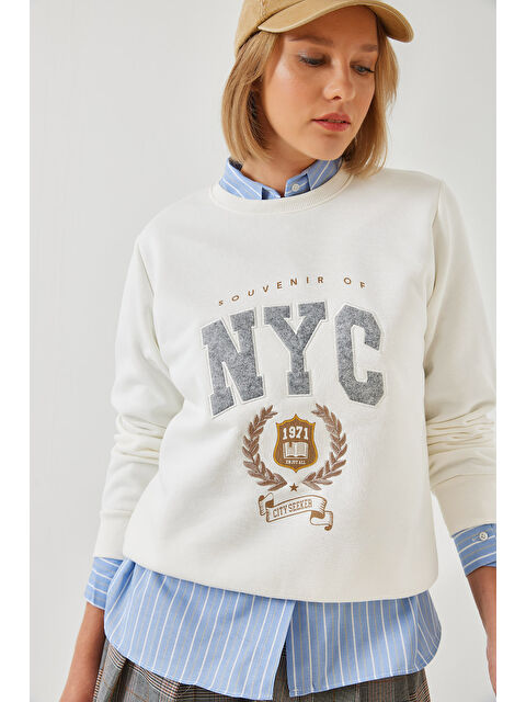 SHADE Kadın Üç İplik Şardonlu Nakışlı Sweatshirt - S000313215-20063