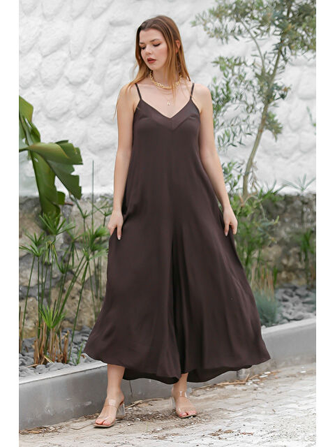 Chiccy İtalyan Kahverengi V Yaka Askılı Dokuma Bol Paça Casual Viskon Tulum - S000360067-19413