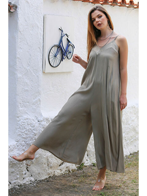 Chiccy İtalyan Haki V Yaka Askılı Dokuma Bol Paça Casual Viskon Tulum - S000360067-18547