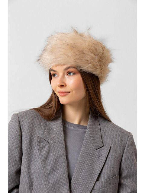 Luminos Butik Kadın Bej Suni Kürk Kalpak Şapka SPK1141 - S000250398-19928