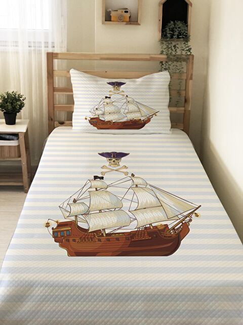 Evmila Yelkenli Desenli, Baskılı Tek Kişilik ve Çocuk Pike Takımı 160x220 Cm - S000123660-23173