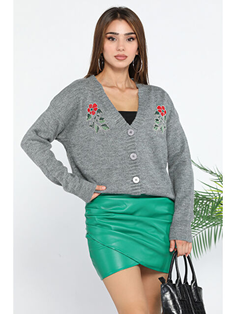 Gülseli Kadın Nakışlı Taş İşlemeli Triko Hırka - S000289881-20600