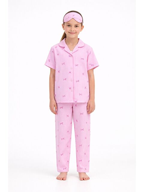 Cansın Mini Pembe Çizgi Desenli Fiyonklu Kısa Kol Kız Çocuk Göz Bantlı Pijama Takımı 23819