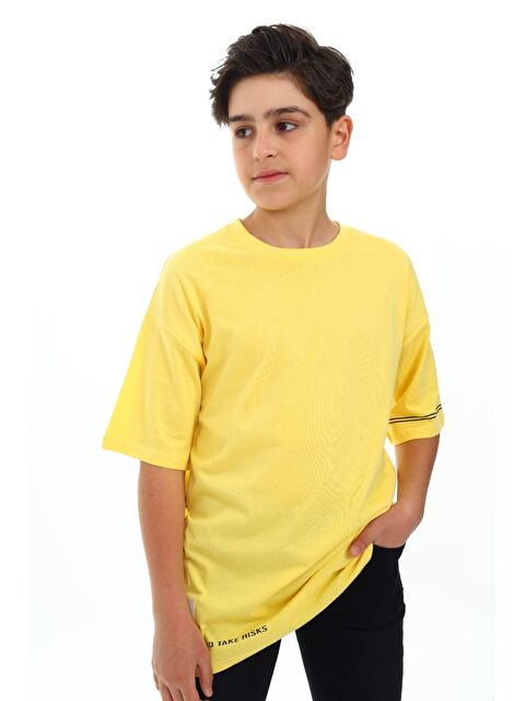 Toontoykids Erkek Çocuk Bisiklet Yaka Düşük Omuz Kısa Kollu Arma Detaylı  Baskılı Tişört  24498