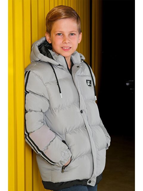 Pina Kids Erkek Çocuk Çıkarılan Kapüşonlu Şişme Mont KM.YY28 - S000204912-20600