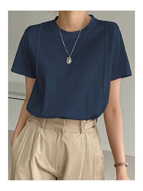 Tarz Cool Kadın Kısa Kollu Çizgi Detaylı Basic Tişört Süprem Kumaş Yazlık Rahat T-Shirt