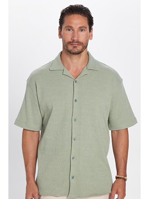 TUDORS Erkek Relax Fit Rahat Kesim Örme Doku Kısa Kollu Apaş Yaka Mint Gömlek