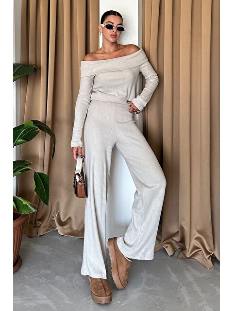Trendseninle Bej Selanik Kumaş Madonna Yaka Alt Üst Pantolonlu Takım - S000426172-23173