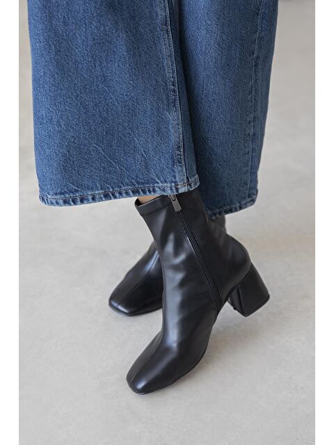 Straswans Lucas Kadın Küt Kalıp Deri Bot Siyah - S000511422-19351