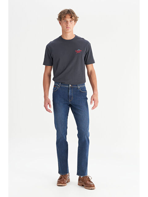 Wrangler Texas Slim Fit Dar Kesim Normal Bel Dar Paça Koyu Mavi Pamuklu Esnek Jean Denim Pantolon - S000468426-19393