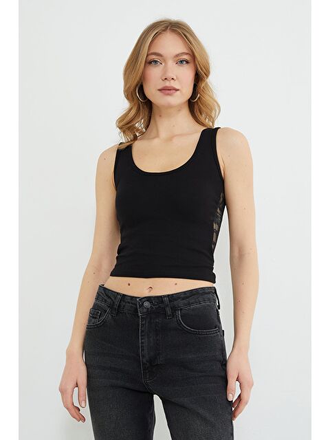 Fullamoda Arkası Dantelli Transparan Kaplı Bluz