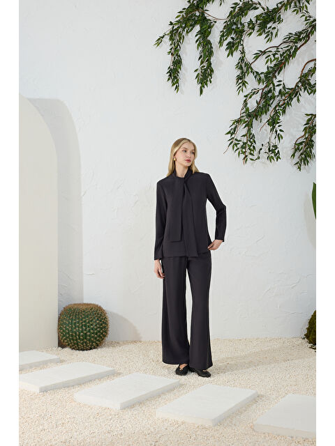 AKER Siyah Şal Yaka Bluz