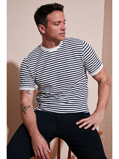 Buratti Pamuklu Çizgili Regular Fit Bisiklet Yaka %100 Pamuk Tişört 5903005 - S000380483-23093