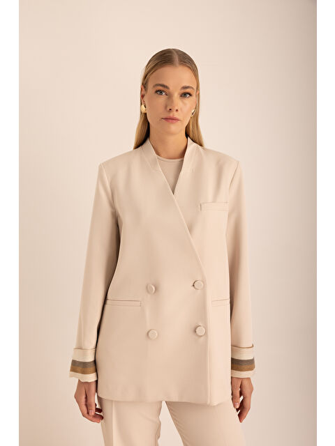 AKER Bej Kolları Seyyar Garni Detaylı Yakasız Ceket