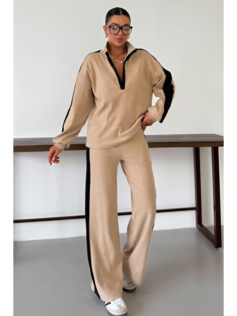 Trendseninle Kadın Bej V Yaka Siyah Çizgi Detaylı Kazak Alt-Üst Pantolonlu Takım - S000426174-19928