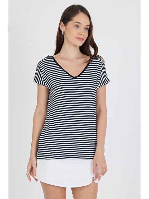 Rodi Ön Arka V Yaka Siyah Kadın T-shirt 0003 - S000400845-37424