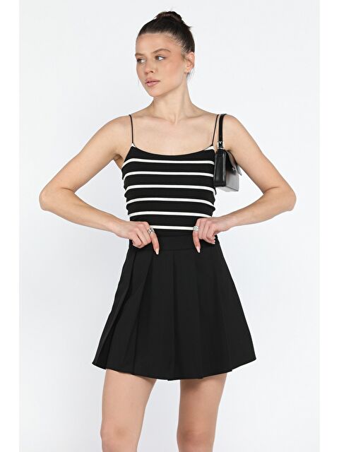 Gülseli Pile Detaylı Kadın Şort Etek - S000361126-19351