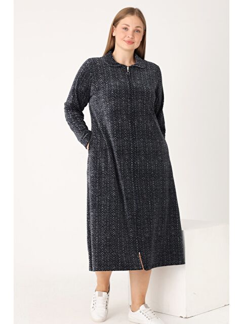 Intensive Kadın Büyük Beden Lacivert Desenli Uzun Kollu Fermuarlı Pamuklu Kadife Elbise - S000478468-21164