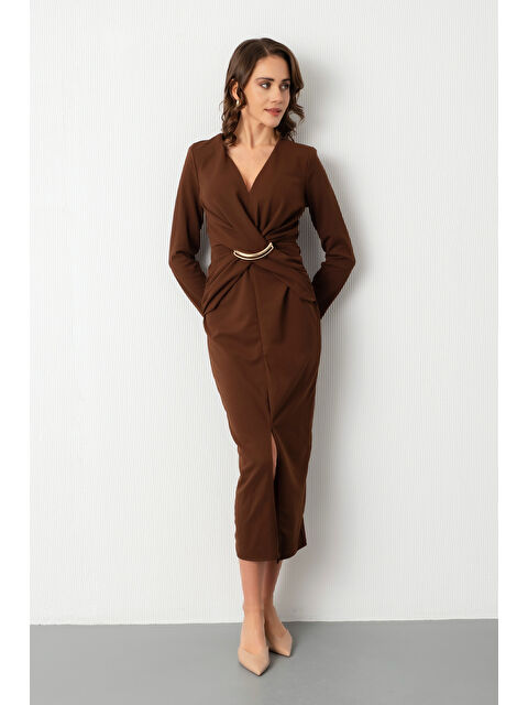 Lafaba Kadın Kahverengi V Yaka Aksesuar Detay Yırtmaçlı Midi Davet Elbisesi - S000491305-19413