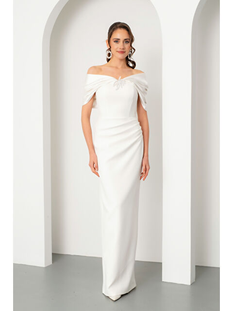 Lafaba Kadın Beyaz Aksesuar Detay Uzun Söz Nişan Nikah Abiye Elbise - S000491315-20063