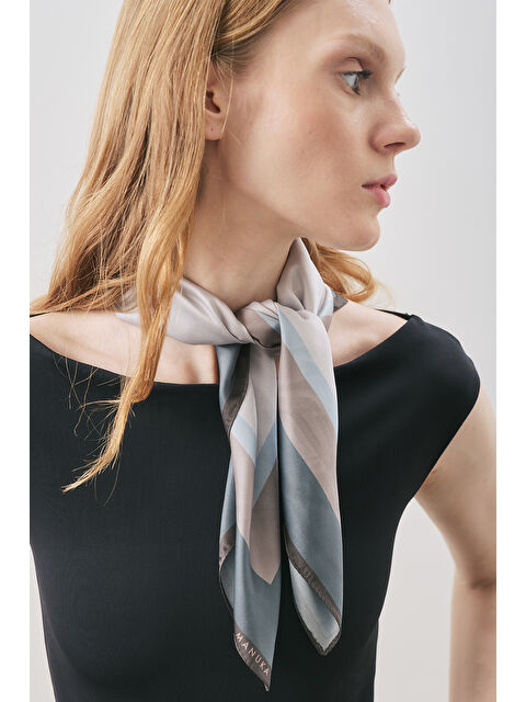 Manuka Desenli Orta Boy Saten Fular Gemma Indıgo - S000471217-5377