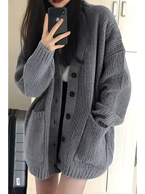 Tarz Cool Kadın Füme Oversize Cepli Düğmeli V Yaka Triko Hırka - S000478481-33408