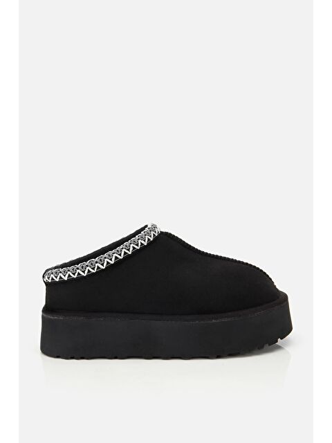 Yaya By Hotiç Kadın Süet Siyah Dikiş Detaylı İçi Kürklü Yüksek Tabanlı Yarım Bot Terlik - S000487832-19351