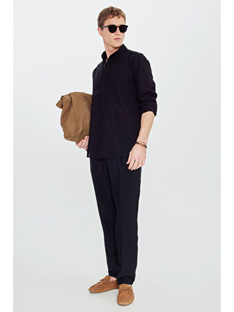 Altınyıldız Classics Erkek Siyah Pamuklu Keten Comfort Fit Düğmeli Yaka Çizgili Gömlek