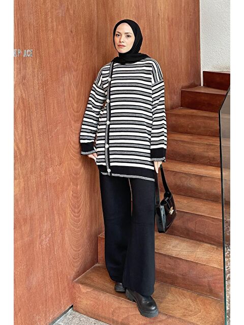 Lamelif Çizgili Yan Düğme Detaylı Triko Takım Siyah - S000515286-19351