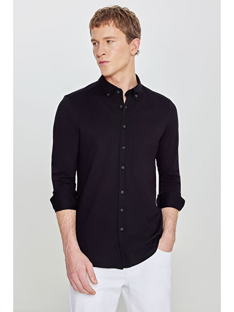 Altınyıldız Classics Erkek Siyah Pamuklu Slim Fit Dar Kesim Düğmeli Yaka Örme Gömlek