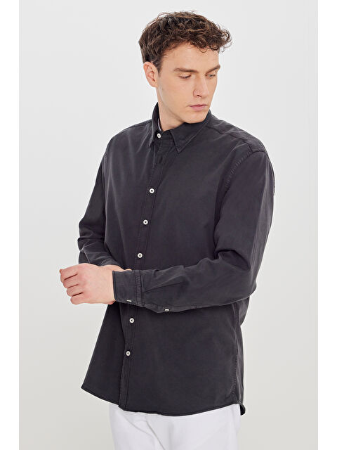Altınyıldız Classics Erkek Antrasit Pamuklu Comfort Fit Rahat Kesim Gizli Düğme Yaka Gömlek
