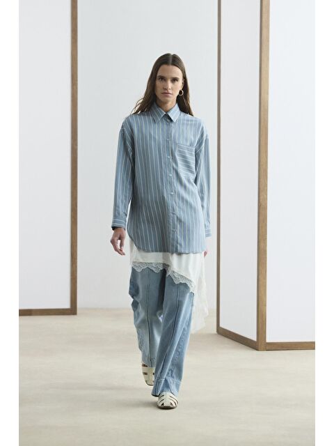 Kadriye Baştürk Oversize Çizgili Gömlek Açık  Mavi - S000510759-17437