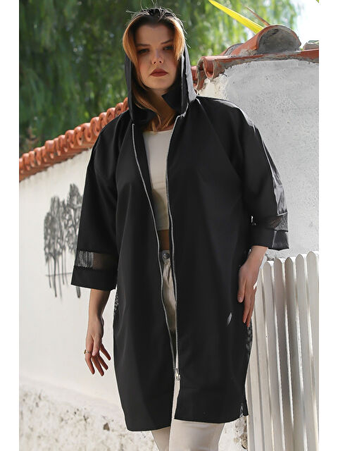 Chiccy Siyah Kapüşonlu Uzun Kol Fermuarlı İnce File Detaylı Yağmurluk Casual Dokuma Ceket 92 65 - S000469113-19351