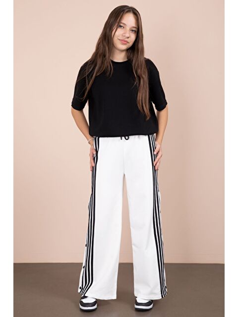 Cansın Mini Ekru Şeritli Çıtçıt Kapama Geniş Paça Kız Çocuk Beli Lastikli Eşofman Altı 23282 - S000469122-19965