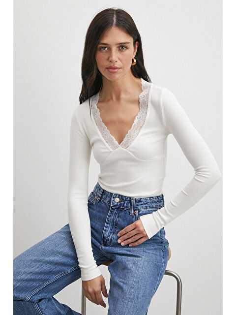 Never More Yakası Dantelli Bluz Beyaz - S000467645-20063