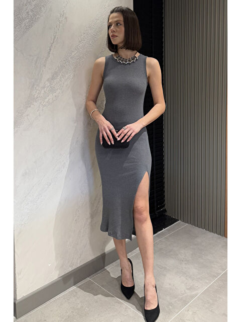 Gülseli Kadın Bisiklet Yaka Kolsuz Yırtmaçlı Kaşkorse Elbise - S000352210-33408