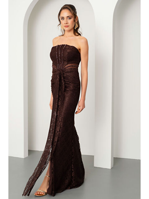 Lafaba Kadın Kahverengi Straplez Yırtmaçlı Dantel Detay Uzun Abiye Elbise - S000491343-19413