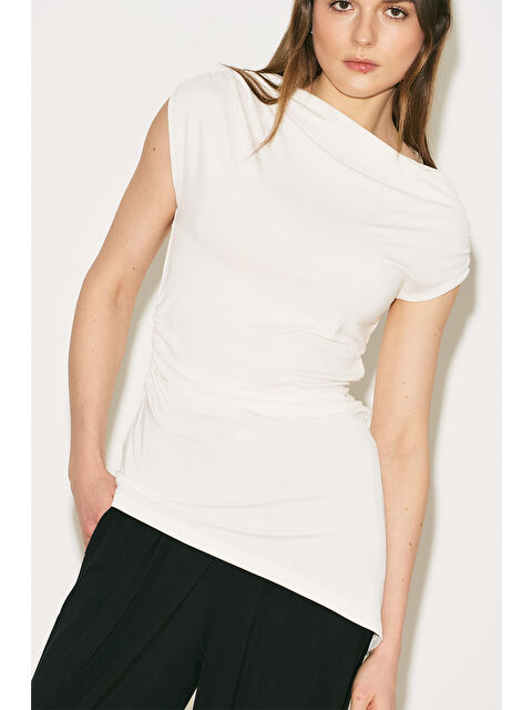 Manuka Easy Kolsuz Büzgülü Bluz Ekru